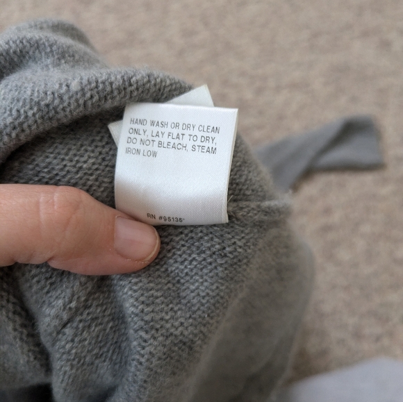 lafayette 148 new york 100% Cashmere Gray Turtleneck Knit Sweater Medium * Read - Picture 10 of 13